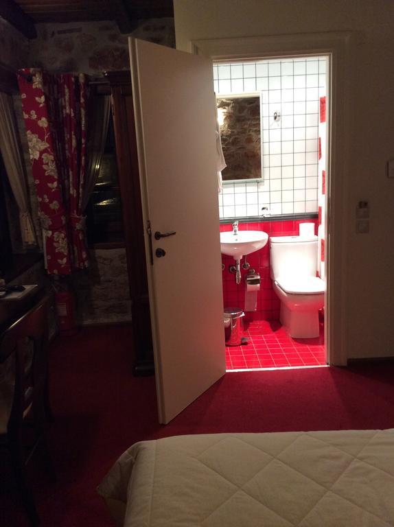 Oihalia Guesthouse Fidhakia ภายนอก รูปภาพ
