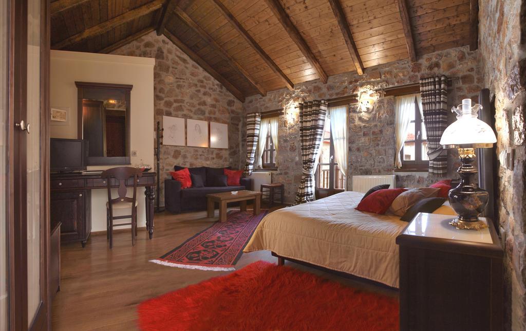 Oihalia Guesthouse Fidhakia ภายนอก รูปภาพ